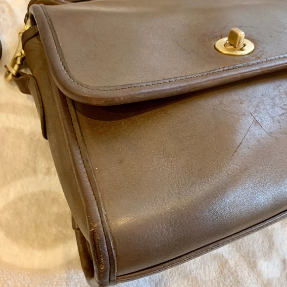 Coach Vintage Court Bag 9870 - Picture 5 of 10